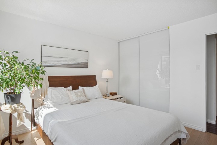 Photo 12 at 206 - 1740 Comox Street, West End VW, Vancouver West