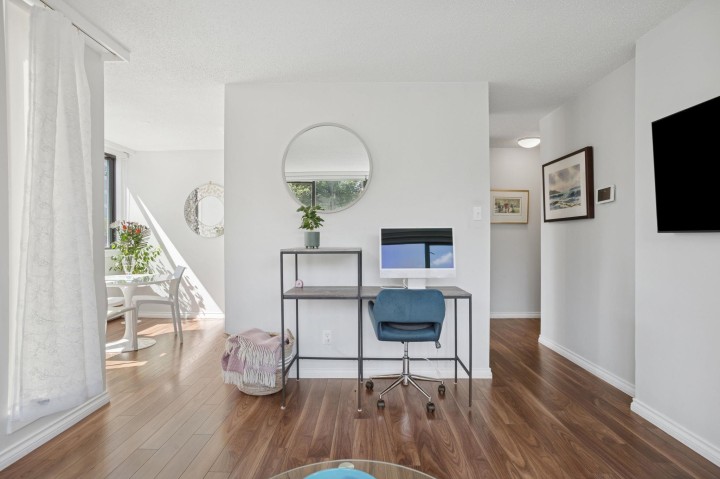 Photo 5 at 206 - 1740 Comox Street, West End VW, Vancouver West