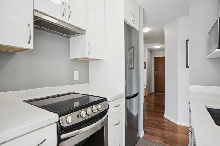 Photo 9 at 206 - 1740 Comox Street, West End VW, Vancouver West