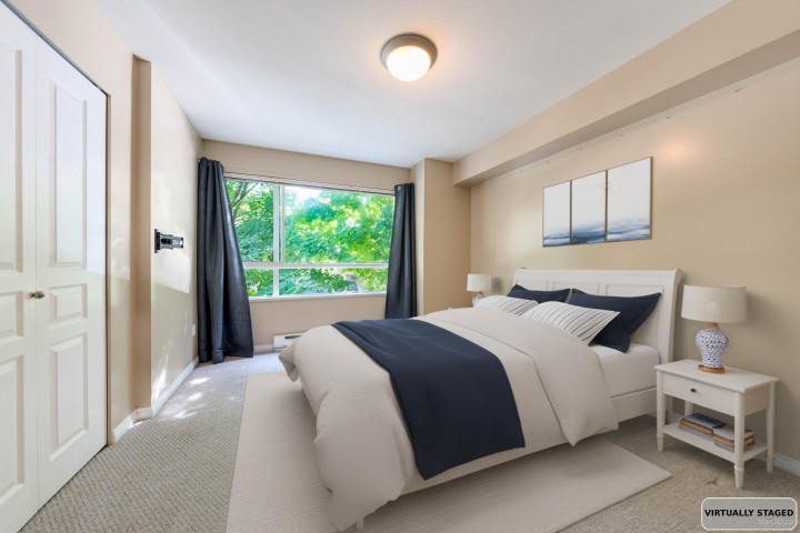 Photo 3 at 229 E 11th Avenue, Mount Pleasant VE, Vancouver East