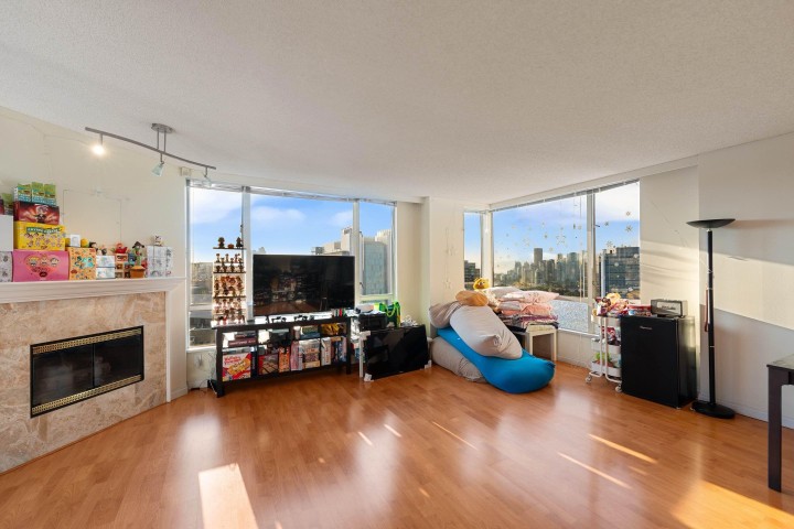 Photo 1 at 1301 - 2628 Ash Street, Fairview VW, Vancouver West