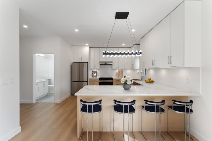 Photo 6 at 842 St. Denis Avenue, Lynnmour, North Vancouver