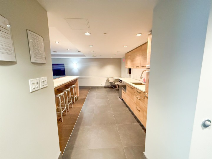 Photo 16 at 305 - 1783 Manitoba Street, False Creek, Vancouver West