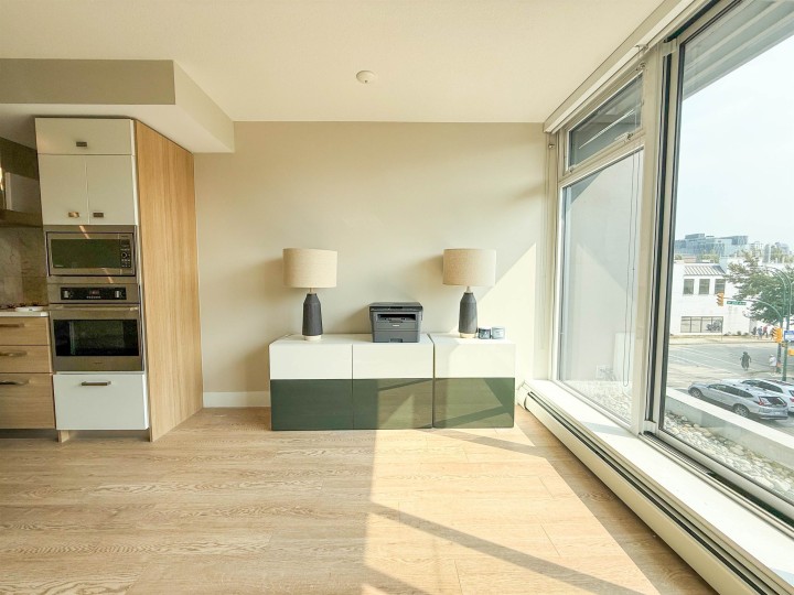 Photo 10 at 305 - 1783 Manitoba Street, False Creek, Vancouver West