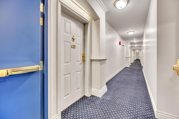 Photo 5 at 422 - 5835 Hampton Place, University VW, Vancouver West