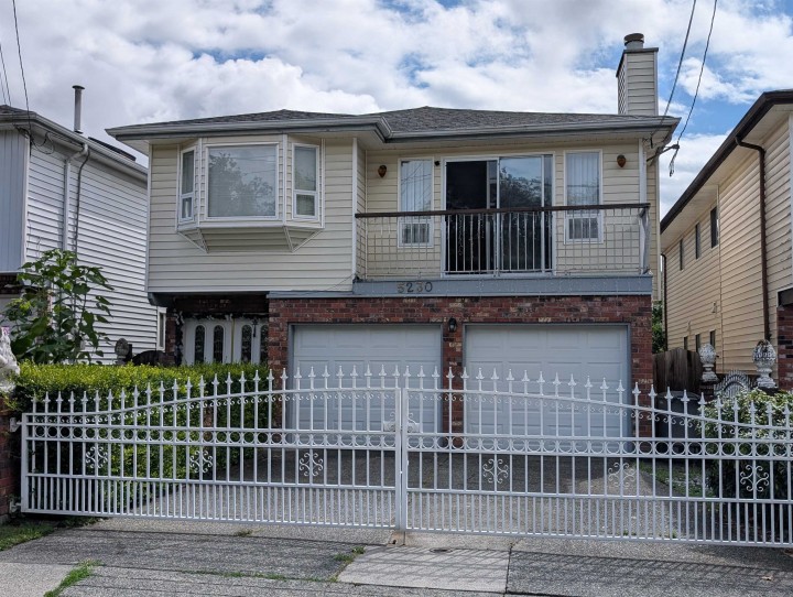 Photo 1 at 5230 Mckinnon Street, Collingwood VE, Vancouver East