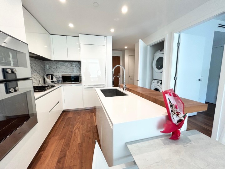 Photo 9 at 202 - 375 W 59th Avenue, South Cambie, Vancouver West