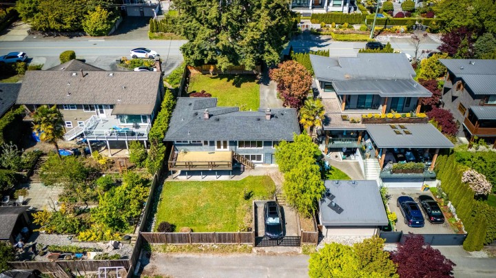 Photo 38 at 2460 Mathers Avenue, Dundarave, West Vancouver