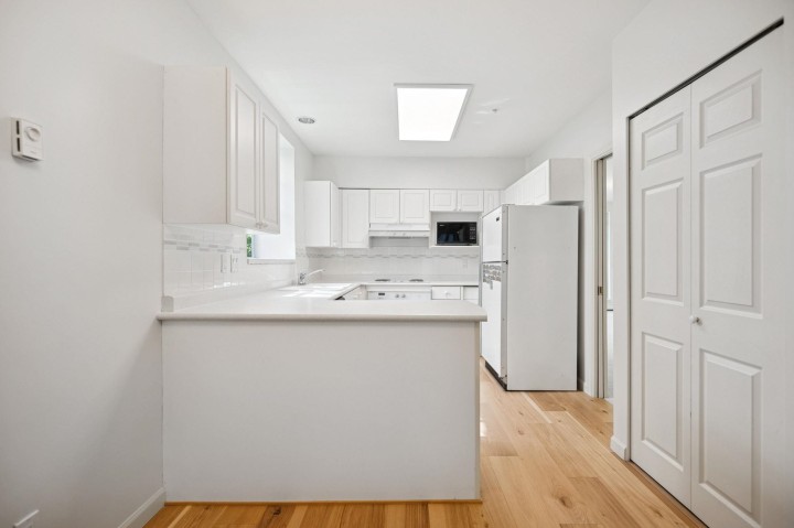 Photo 13 at 43 - 5880 Hampton Place, University VW, Vancouver West