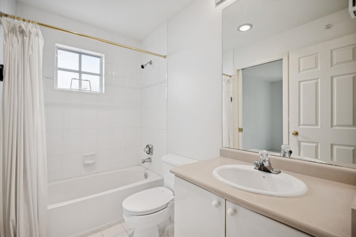 Photo 31 at 43 - 5880 Hampton Place, University VW, Vancouver West