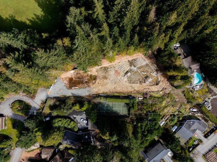 Photo 12 at 4412 Woodpark Road, Cypress Park Estates, West Vancouver