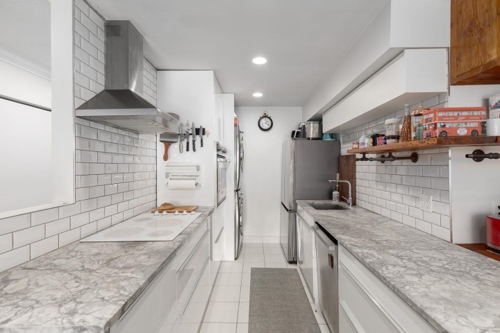 Photo 6 at 304 - 1352 W 10th Avenue, Fairview VW, Vancouver West