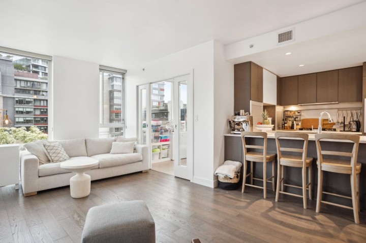 Photo 5 at 707 - 288 W 1st Avenue, False Creek, Vancouver West