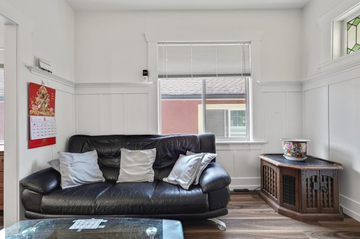 Photo 10 at 2336 E 45 Avenue, Killarney VE, Vancouver East