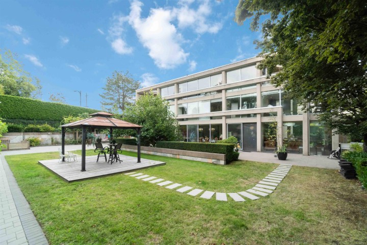 Photo 26 at 1919 W 57th Avenue, S.W. Marine, Vancouver West