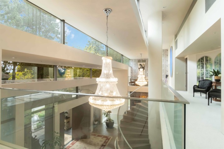 Photo 5 at 1919 W 57th Avenue, S.W. Marine, Vancouver West