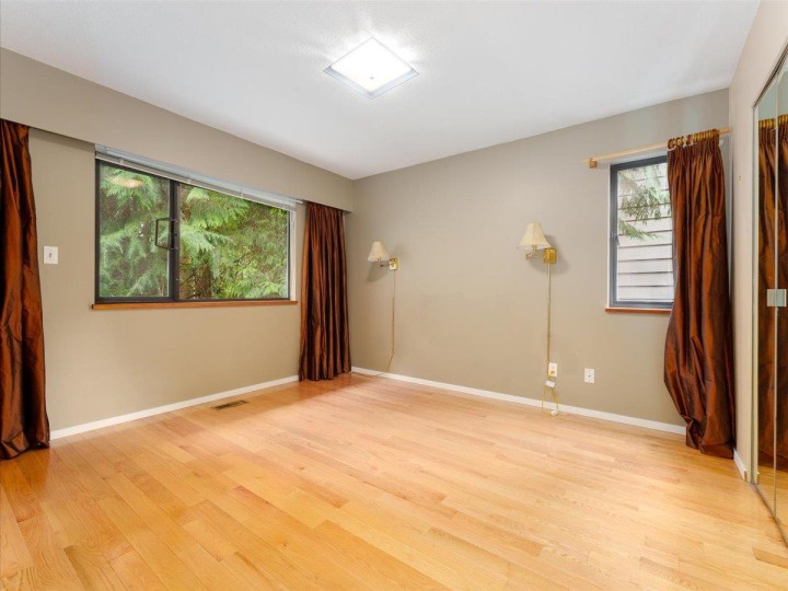 Photo 13 at 277 E Braemar Road, Upper Lonsdale, North Vancouver