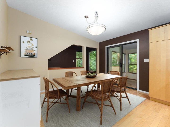 Photo 7 at 277 E Braemar Road, Upper Lonsdale, North Vancouver