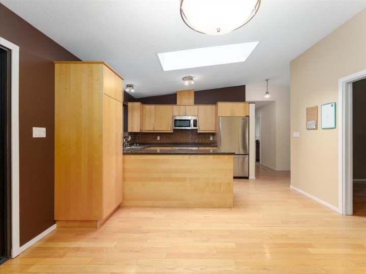 Photo 5 at 277 E Braemar Road, Upper Lonsdale, North Vancouver