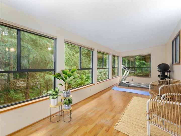 Photo 9 at 277 E Braemar Road, Upper Lonsdale, North Vancouver