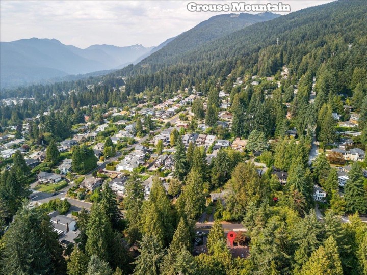 Photo 38 at 277 E Braemar Road, Upper Lonsdale, North Vancouver