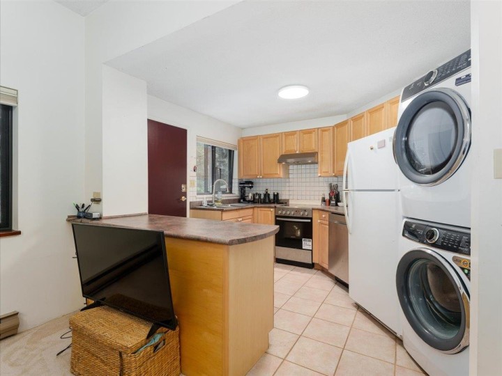 Photo 25 at 277 E Braemar Road, Upper Lonsdale, North Vancouver