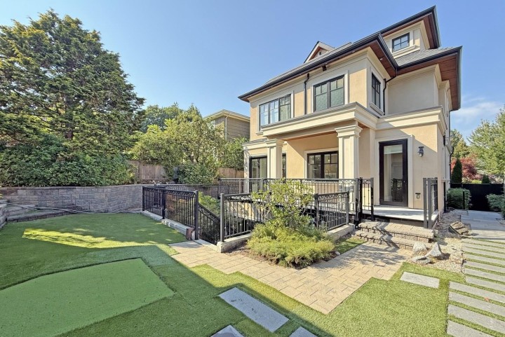 Photo 36 at 2930 W 29th Avenue, MacKenzie Heights, Vancouver West