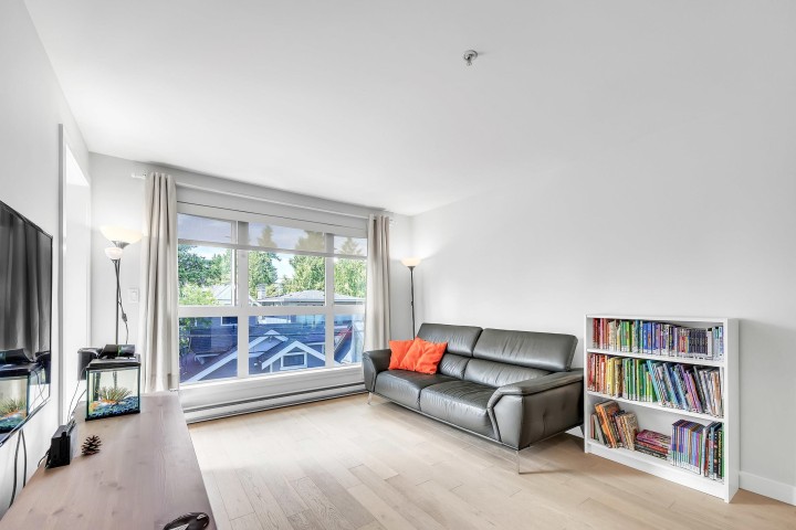 Photo 7 at 311 - 5555 Dunbar Street, Dunbar, Vancouver West