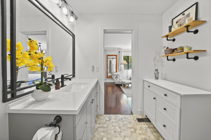 Photo 21 at 49 - 1910 Cedar Village Crescent, Westlynn, North Vancouver