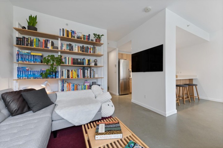 Photo 12 at 128 W 1st Avenue, False Creek, Vancouver West