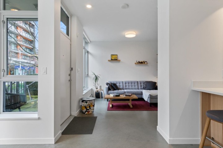 Photo 10 at 128 W 1st Avenue, False Creek, Vancouver West