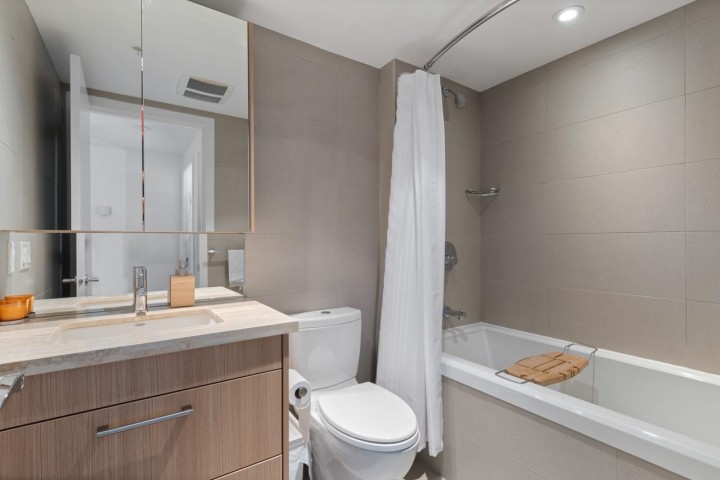 Photo 14 at 128 W 1st Avenue, False Creek, Vancouver West