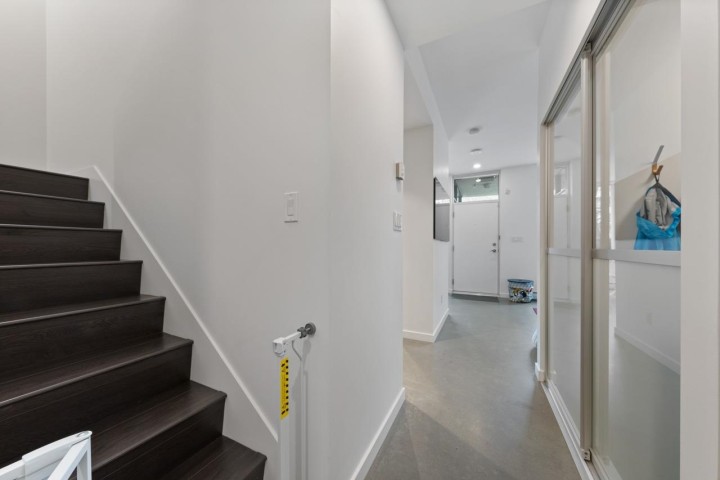 Photo 15 at 128 W 1st Avenue, False Creek, Vancouver West