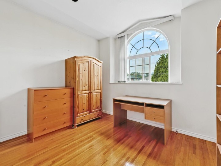 Photo 10 at 3056 Adanac Street, Renfrew VE, Vancouver East