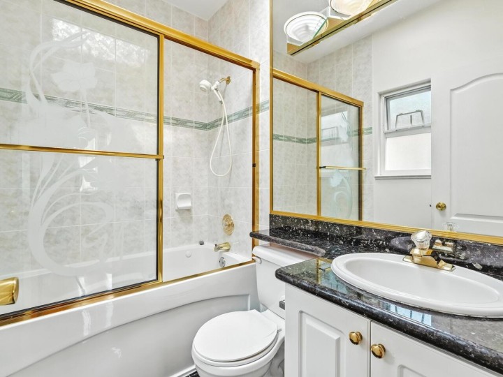 Photo 11 at 3056 Adanac Street, Renfrew VE, Vancouver East