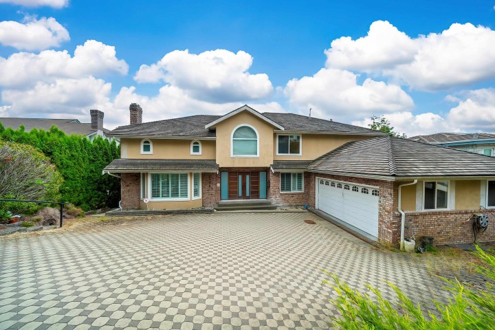 Photo 1 at 2138 Westhill Place, Westhill, West Vancouver