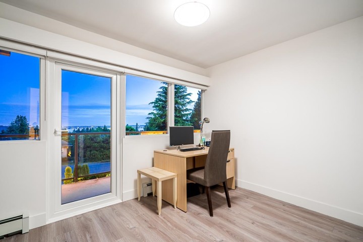 Photo 22 at 1555 Lawson Avenue, Ambleside, West Vancouver