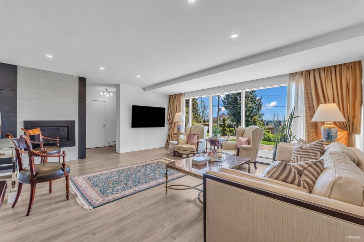 Photo 7 at 1555 Lawson Avenue, Ambleside, West Vancouver