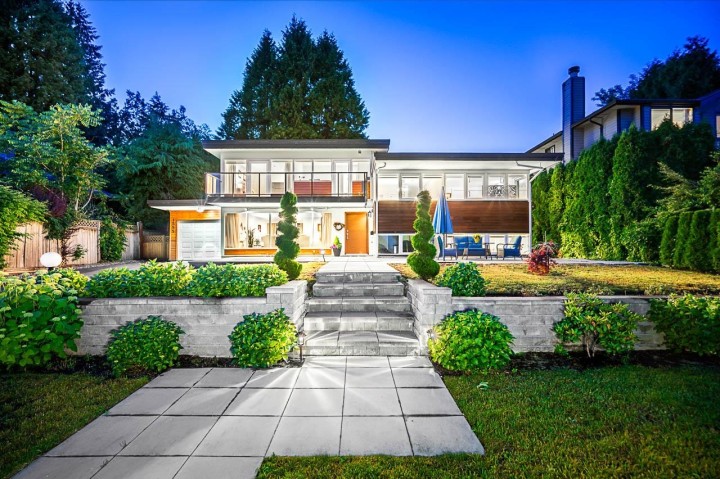 Photo 1 at 1555 Lawson Avenue, Ambleside, West Vancouver