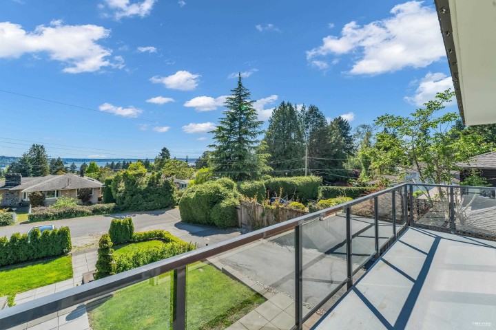 Photo 29 at 1555 Lawson Avenue, Ambleside, West Vancouver