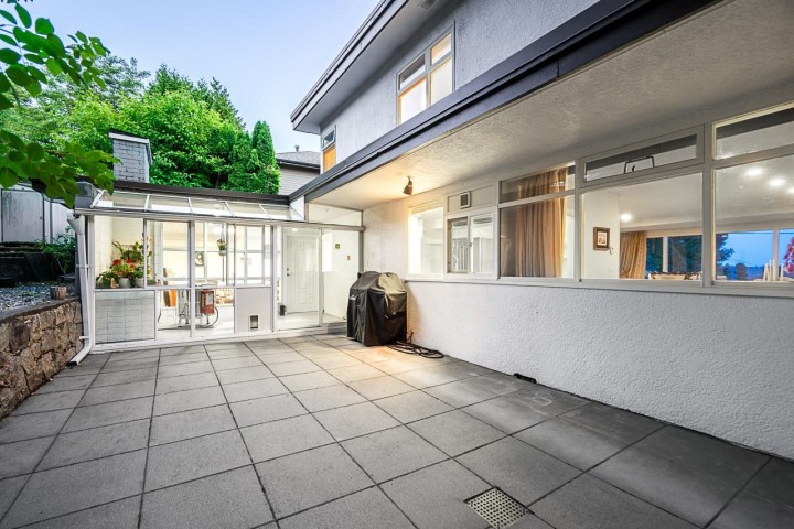 Photo 25 at 1555 Lawson Avenue, Ambleside, West Vancouver