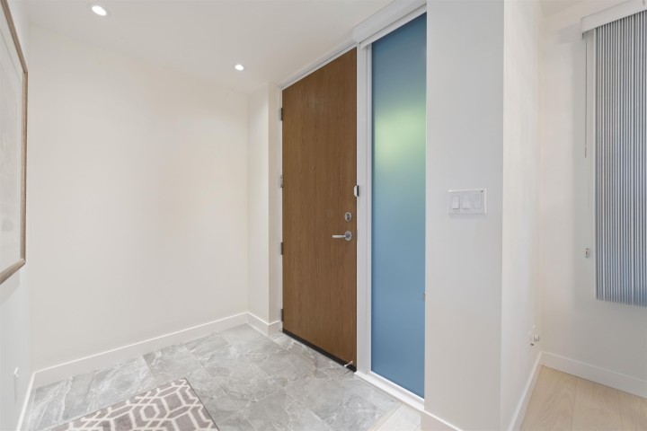 Photo 5 at 1512 Atlas Lane, South Granville, Vancouver West