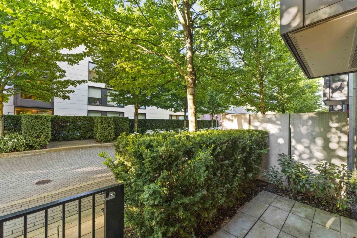 Photo 4 at 1512 Atlas Lane, South Granville, Vancouver West