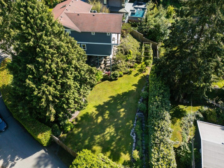 Photo 2 at 5755 Telegraph Trail, Eagle Harbour, West Vancouver