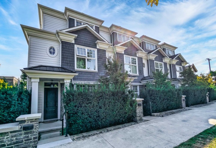 Photo 3 at 276 W 62nd Avenue, Marpole, Vancouver West