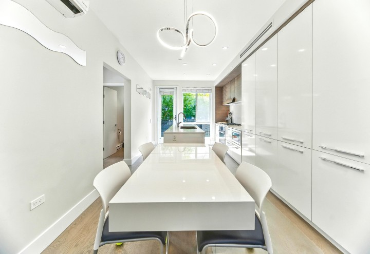 Photo 8 at 276 W 62nd Avenue, Marpole, Vancouver West