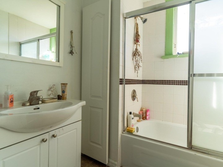 Photo 6 at 3347 W 8th Avenue, Kitsilano, Vancouver West