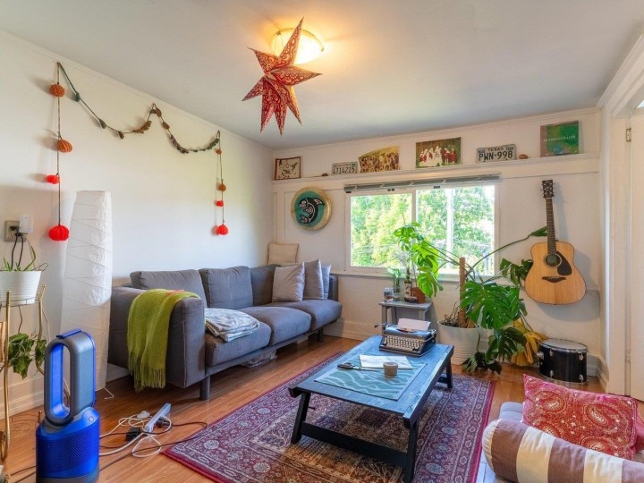 Photo 8 at 3347 W 8th Avenue, Kitsilano, Vancouver West