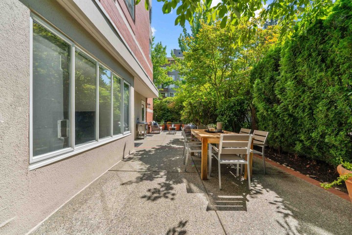 Photo 5 at 102 - 2128 W 43rd Avenue, Kerrisdale, Vancouver West