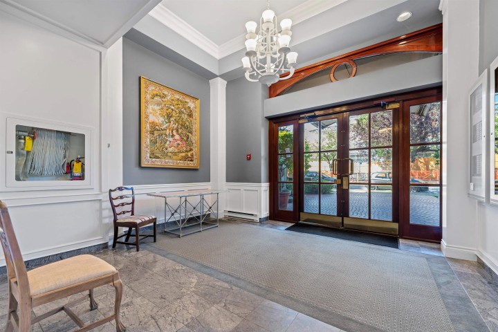 Photo 38 at 102 - 2128 W 43rd Avenue, Kerrisdale, Vancouver West